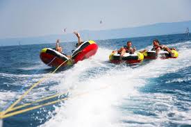 Bumper ride on water